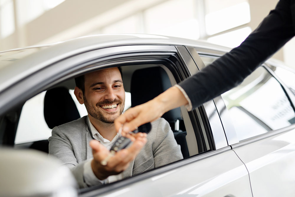 Here’s how to sell a used car online and know its value